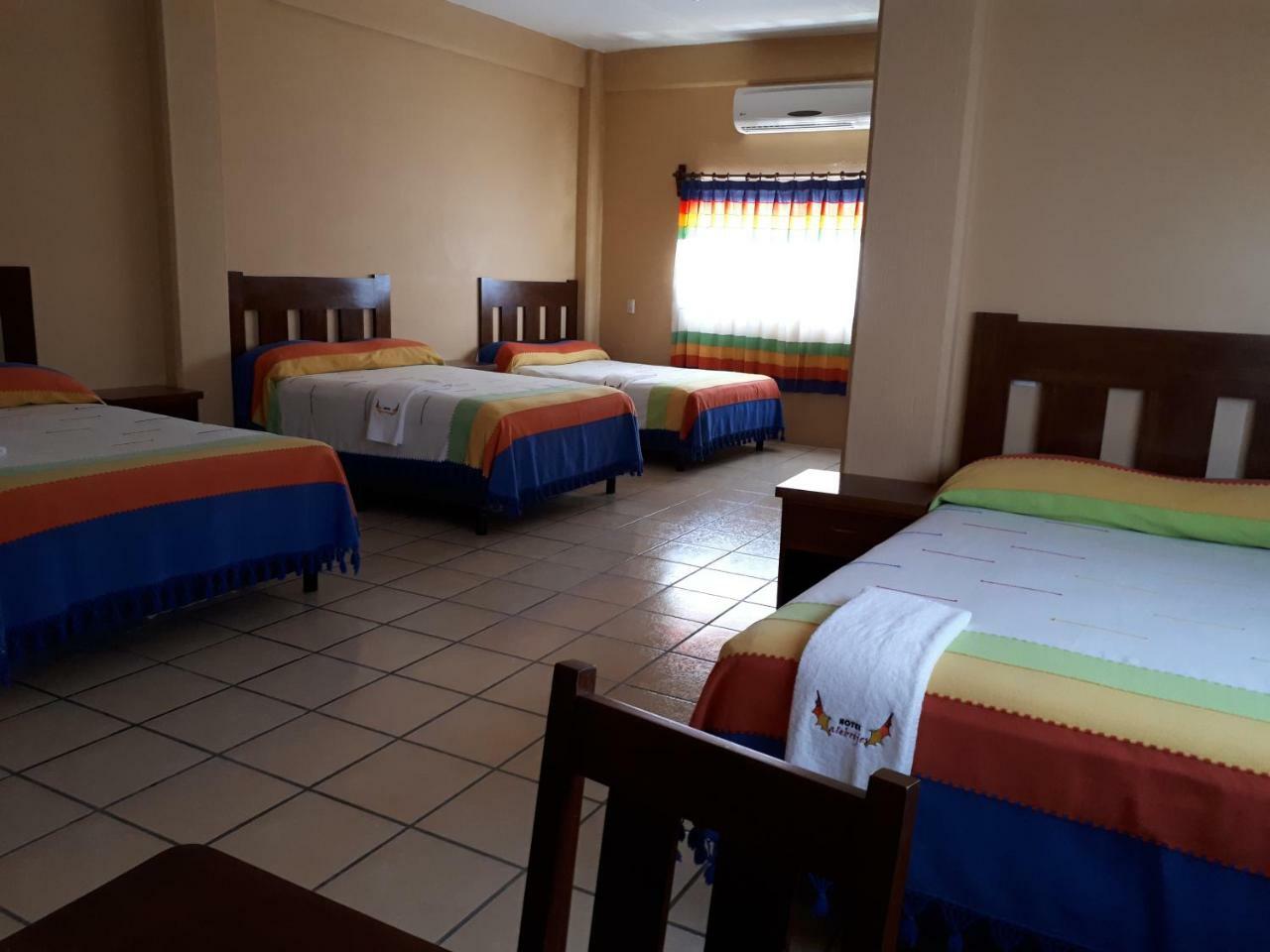 Hotel Alebrijes San Pedro Pochutla Luaran gambar